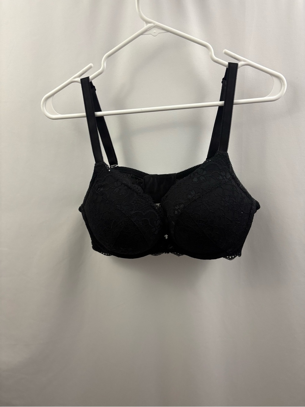 Black Lace Underwire Bra - Women's Intimates & Sleepwear